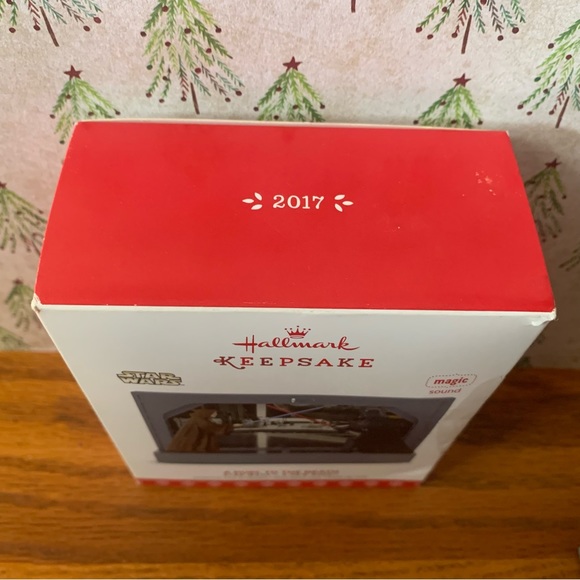 Hallmark Keepsake Ornament ~ A duel to the death 2017 ~ Star Wars: A New Hope - Picture 5 of 6